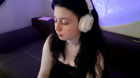 Snapshot of mindyrives chatting on 11, 3, 2026 Mindy online show from 11, 3, 2026