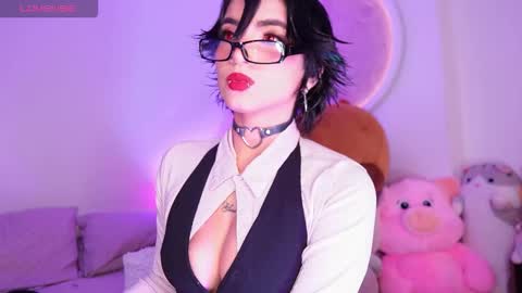 My name is Fer Nice to meet you  give it a thumbs up please its important online show from 18, 2, 2026