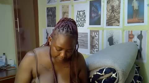 mini_karee online show from 15, 3, 2026