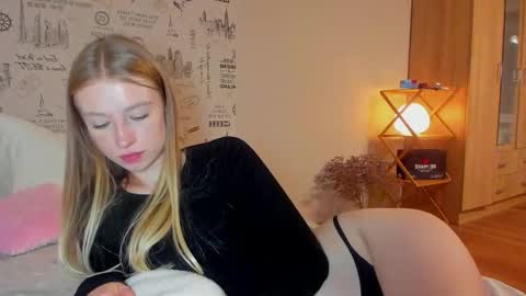 Snapshot of minidiva_ chatting on 11, 9, 2025 Amelia online show from 11, 9, 2025