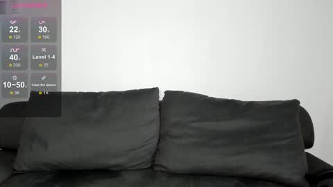 Snapshot of minimaia chatting on 8, 3, 2025 Maya online show from 8, 3, 2025