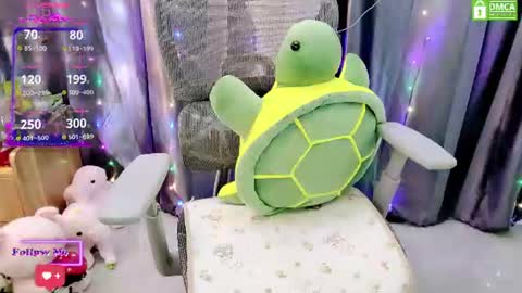 Snapshot of minina_18 chatting on 9, 8, 2026 minina_18 online show from 9, 8, 2026