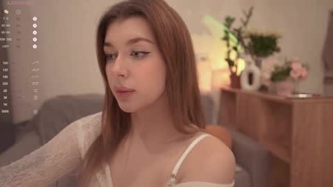 Snapshot of minirini chatting on 27, 11, 2025 Rina online show from 27, 11, 2025