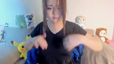 Snapshot of minji_snow chatting on 4, 2, 2026 Minji online show from 4, 2, 2026