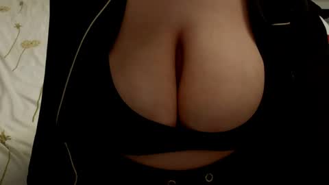 Snapshot of minka0 chatting on 18, 5, 2026 minka0 online show from 18, 5, 2026
