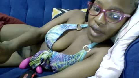Snapshot of minlavine chatting on 2, 7, 2026 minlavine online show from 2, 7, 2026