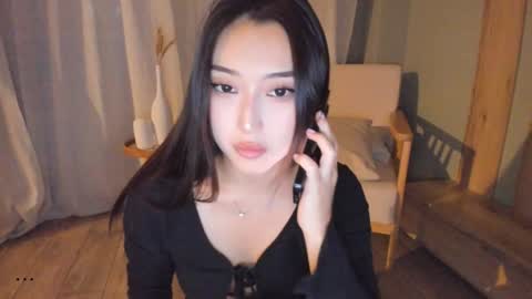 Snapshot of minnie_jin chatting on 15, 10, 2025 minnie_jin online show from 15, 10, 2025