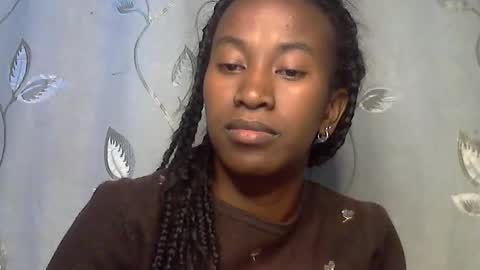 minouch211907 online show from 22, 4, 2026