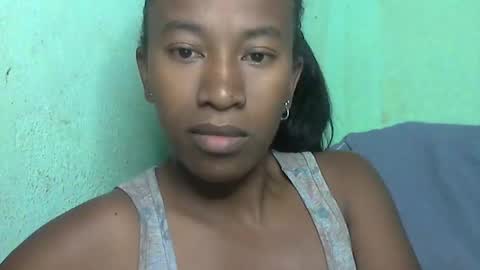 Snapshot of minouch211907 chatting on 15, 5, 2026 minouch211907 online show from 15, 5, 2026
