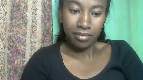 Snapshot of minouch211907 chatting on 15, 5, 2026 minouch211907 online show from 15, 5, 2026