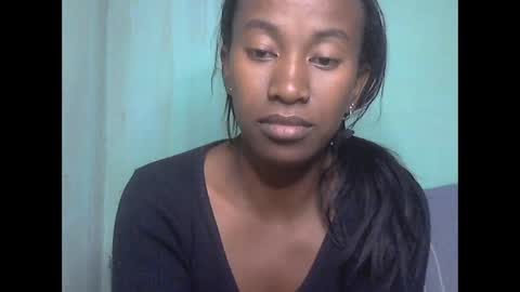 Snapshot of minouch211907 chatting on 19, 5, 2026 minouch211907 online show from 19, 5, 2026