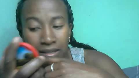 Snapshot of minouch211907 chatting on 23, 5, 2026 minouch211907 online show from 23, 5, 2026