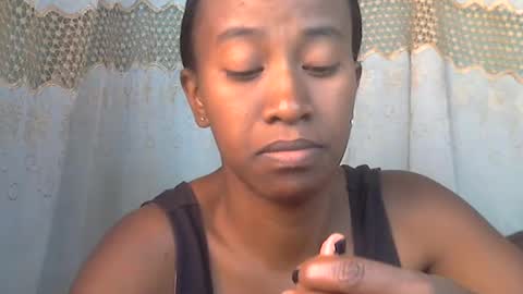 Snapshot of minouch211907 chatting on 4, 6, 2026 minouch211907 online show from 4, 6, 2026