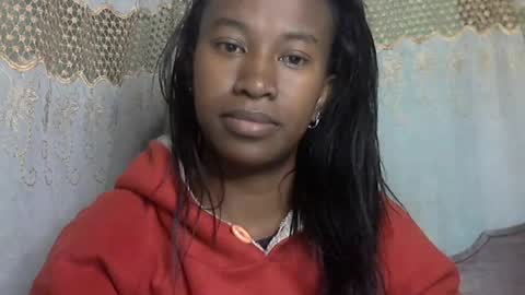 Snapshot of minouch211907 chatting on 15, 6, 2026 minouch211907 online show from 15, 6, 2026