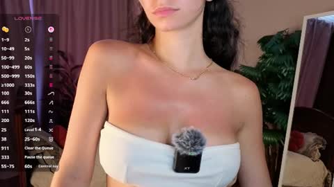 Snapshot of mioflare chatting on 7, 7, 2026 Mio online show from 7, 7, 2026