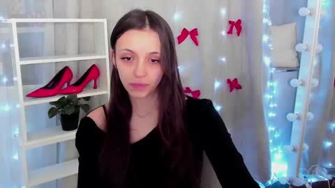 Snapshot of mipsymipson chatting on 5, 1, 2025 NEXT STREAM NOVEMBER 27282930 online show from 5, 1, 2025