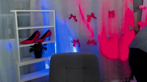 Snapshot of mipsymipson chatting on 7, 1, 2025 NEXT STREAM NOVEMBER 27282930 online show from 7, 1, 2025