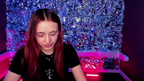 Snapshot of mipsymipson chatting on 7, 2, 2025 NEXT STREAM NOVEMBER 27282930 online show from 7, 2, 2025