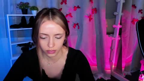 Snapshot of mipsymipson chatting on 6, 3, 2025 NEXT STREAM NOVEMBER 27282930 online show from 6, 3, 2025