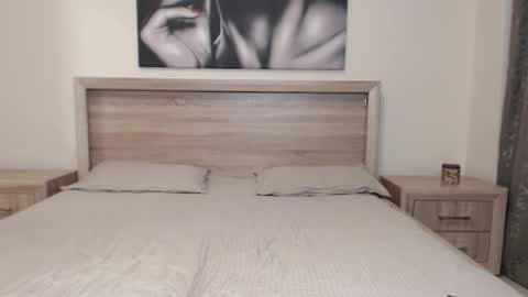 mira_jade online show from 18, 9, 2025