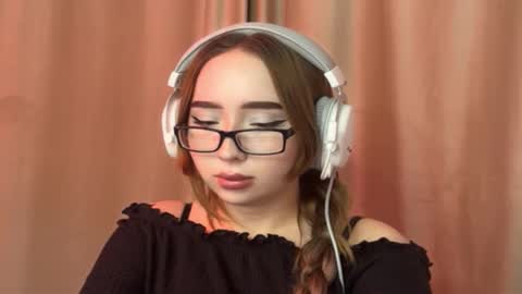 mira_light_ online show from 30, 9, 2025