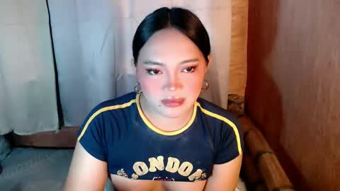 Snapshot of mira_luna222 chatting on 14, 11, 2025 Mira Bella online show from 14, 11, 2025