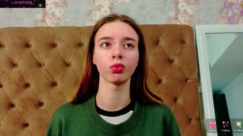 mira_lynxx online show from 20, 11, 2025
