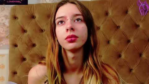 mira_lynxx online show from 29, 11, 2025