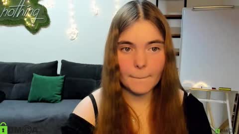 Snapshot of miraa_bloom chatting on 2, 2, 2026 miraa_bloom online show from 2, 2, 2026