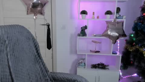              online show from 24, 12, 2024