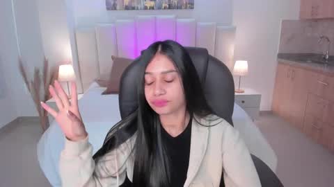 miranda_crawfor online show from 8, 10, 2025