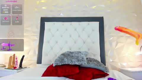 Mirandas room online show from 5, 3, 2025