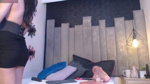 MiraRossi online show from 16, 7, 2026