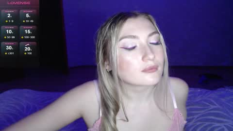 Snapshot of miraroy chatting on 5, 3, 2026 Mira online show from 5, 3, 2026