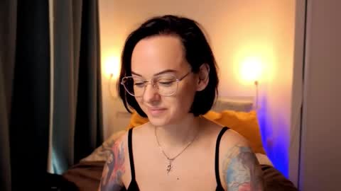 Snapshot of miraskyy chatting on 7, 10, 2025 MiraSkyy online show from 7, 10, 2025