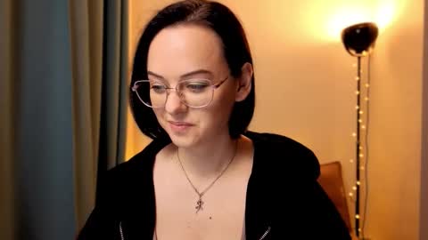 Snapshot of miraskyy chatting on 7, 11, 2025 MiraSkyy online show from 7, 11, 2025