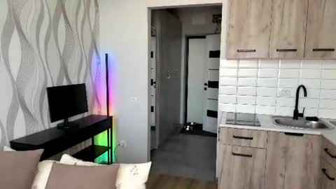 Mira online show from 5, 7, 2026