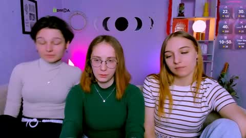 Snapshot of mirginia_lovely chatting on 19, 3, 2026 mirgi online show from 19, 3, 2026