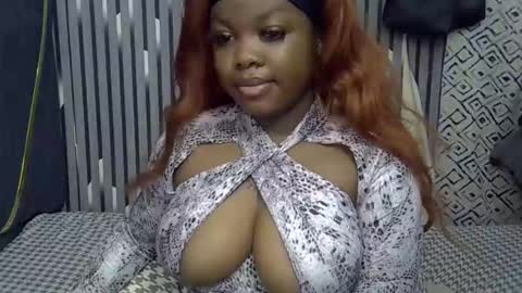 mirror_254 online show from 28, 11, 2025