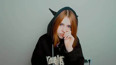 misaki_chan_ online show from 4, 11, 2025