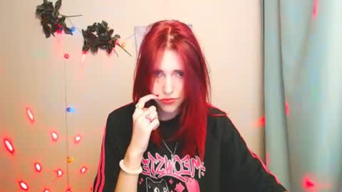 misaki_chan_ online show from 30, 7, 2026