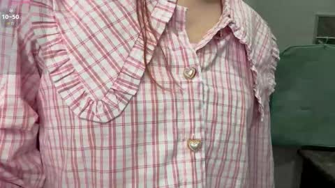 Snapshot of mishahartwigsen chatting on 3, 10, 2025 Molly online show from 3, 10, 2025