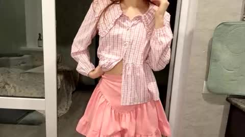 Snapshot of mishahartwigsen chatting on 11, 10, 2025 Molly online show from 11, 10, 2025