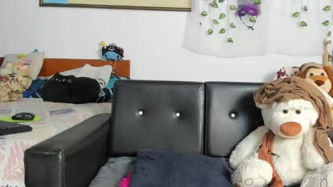 Snapshot of mishell_bons4 chatting on 24, 2, 2026 Mishell Bons online show from 24, 2, 2026