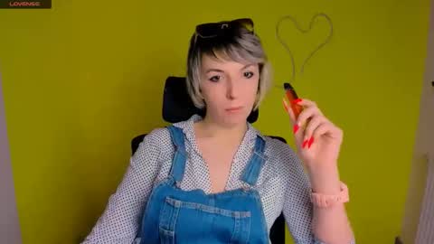Mishelle online show from 27, 4, 2026