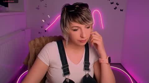 Mishelle online show from 29, 4, 2026