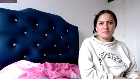 Nicol online show from 7, 4, 2026