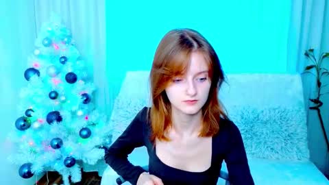 Snapshot of miss___alisa chatting on 20, 12, 2025 Alisa NONNUDE online show from 20, 12, 2025
