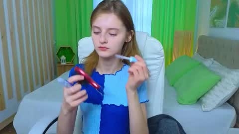 Snapshot of miss___alisa chatting on 15, 1, 2026 Alisa NONNUDE online show from 15, 1, 2026