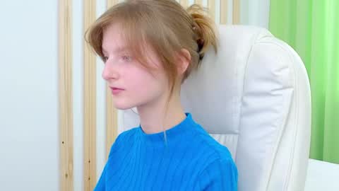 Snapshot of miss___alisa chatting on 12, 3, 2026 Alisa NONNUDE online show from 12, 3, 2026